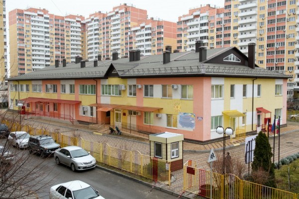 В строящемся детском саду по улице Батуринской Краснодара приступили к возведению второго этажа В строящемся детском саду по улице Батуринской Краснодара приступили к возведению второго этажа