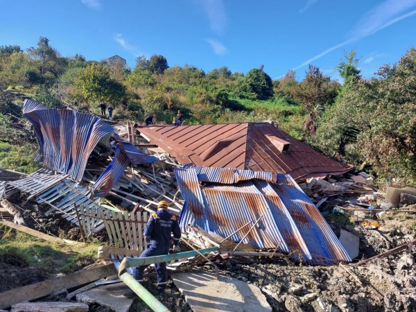 Дома, ползущие в бездну. Многие ли новостройки в Сочи повторят судьбу Сергей-Поля?