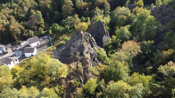 Дома, ползущие в бездну. Многие ли новостройки в Сочи повторят судьбу Сергей-Поля?
