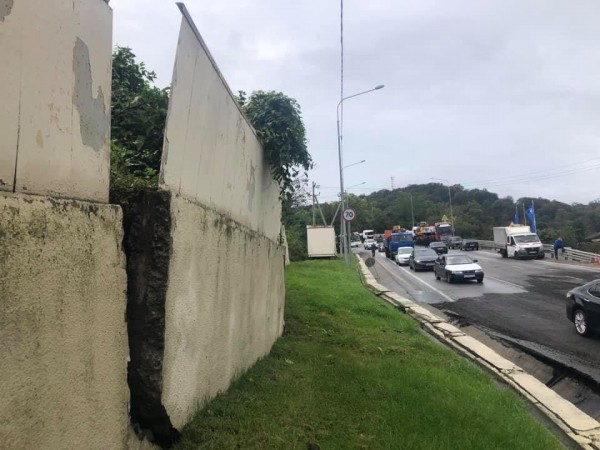 Дома, ползущие в бездну. Многие ли новостройки в Сочи повторят судьбу Сергей-Поля?