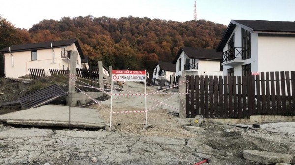 Дома, ползущие в бездну. Многие ли новостройки в Сочи повторят судьбу Сергей-Поля?