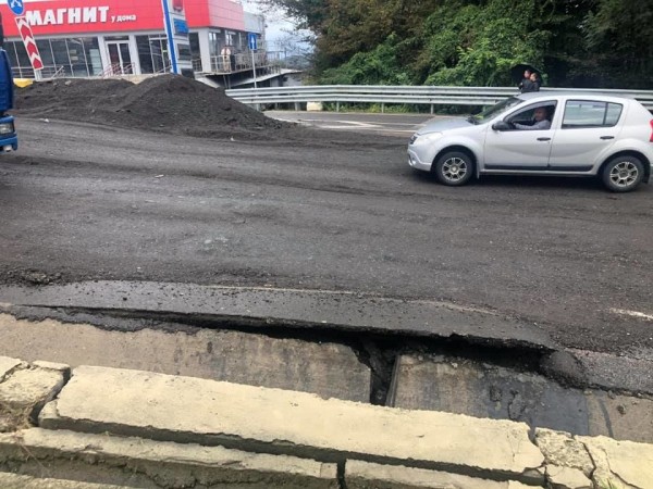 Дома, ползущие в бездну. Многие ли новостройки в Сочи повторят судьбу Сергей-Поля?
