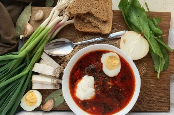 Свекла, фасоль и алыча - секреты русского борща. Все о главном блюде страны