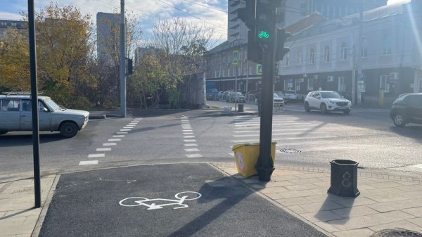 В районе Краснодарского цирка заработали велосипедные светофоры