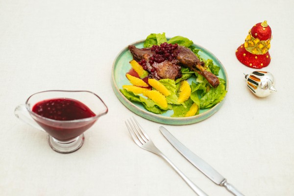 К чему подать брусничный соус и почему бруснику называют ягодой бессмертия. Готовим и готовимся к Новому году и Рождеству