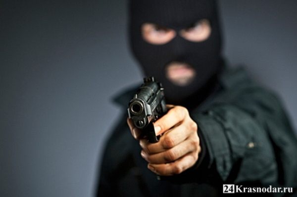 У директора подразделения сети «Магнит» бандиты отняли  деньги и внедорожник BMW X5