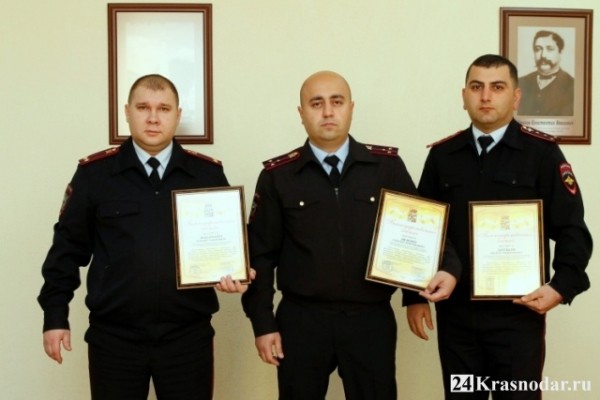 Полицейские, раскрывшие избиение кондуктора, награждены