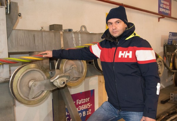 «Черепаха», шкивы и счалка. Как работает самый большой парк канатных дорог в России «Черепаха», шкивы и счалка. Как работает самый большой парк канатных дорог в России