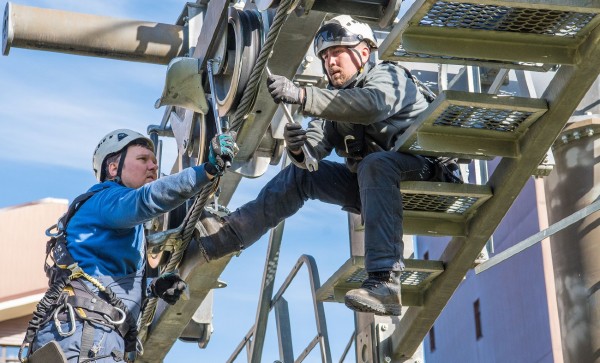 «Черепаха», шкивы и счалка. Как работает самый большой парк канатных дорог в России «Черепаха», шкивы и счалка. Как работает самый большой парк канатных дорог в России