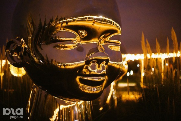 «Эйва» из «Аватара» и золотые дети. Показываем, как украсили парк «Краснодар» к Новому году