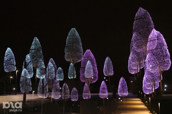 «Эйва» из «Аватара» и золотые дети. Показываем, как украсили парк «Краснодар» к Новому году