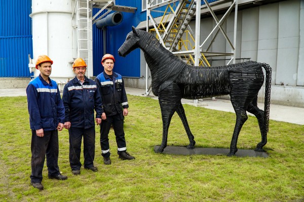 Искусство в металле. Скульптуры кубанских металлургов установили на улицах Абинска