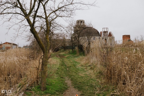Уезжаем на один день из Краснодара. Первый монастырь на Кубани и серебряные трубы поселка Лебяжий остров Уезжаем на один день из Краснодара. Первый монастырь на Кубани и серебряные трубы поселка Лебяжий остров