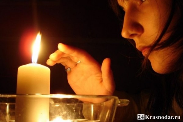 Ветер оставил свыше 1000 краснодарцев без света