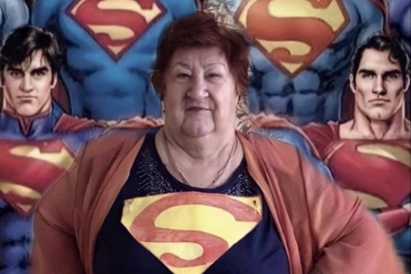 &laquo;Люблю быть в центре внимания&raquo;. &laquo;Супербуся&raquo; о том, как ведет блог в Tik Tok