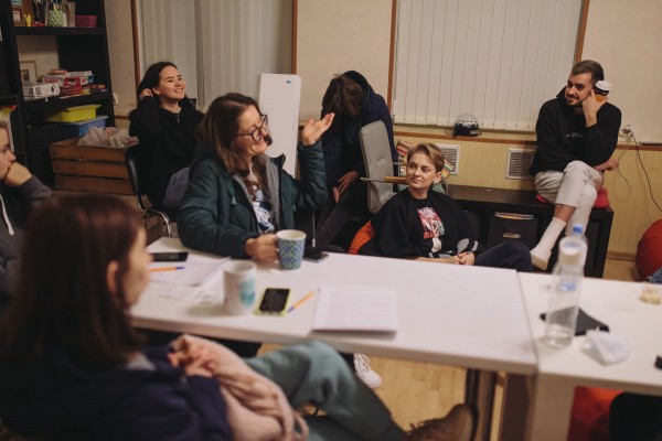 История девушки, которая практически потеряла зрение после пневмонии. Как Дая живет в большом и неудобном Краснодаре