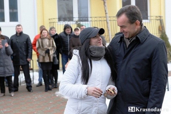 Краснодарские дети-сироты получили 35 квартир