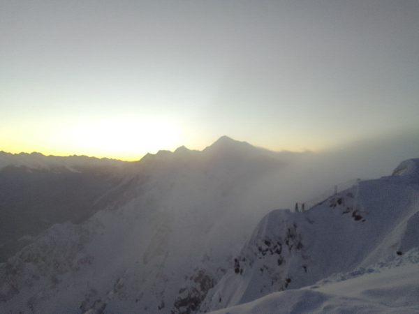 Облачные водопады и горные призраки. Как работают метеорологи в горах Сочи