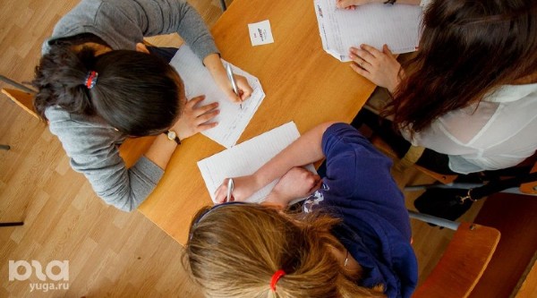 «Адвокат сказал, чтобы я не боялась». Кубанской учительнице угрожают увольнением за антивоенное письмо «Адвокат сказал, чтобы я не боялась». Кубанской учительнице угрожают увольнением за антивоенное письмо