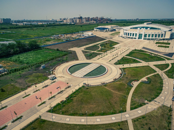 Больше, чем «Парк Галицкого». Показываем с воздуха, где в Краснодаре хотят разбить зеленую зону, и рассказываем, что не так с голосованием за ее благоустройство Больше, чем «Парк Галицкого». Показываем с воздуха, где в Краснодаре хотят разбить зеленую зону, и рассказываем, что не так с голосованием за ее благоустройство