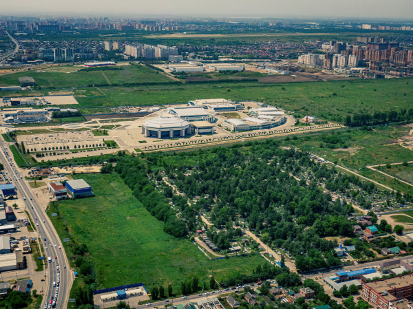 Больше, чем «Парк Галицкого». Показываем с воздуха, где в Краснодаре хотят разбить зеленую зону, и рассказываем, что не так с голосованием за ее благоустройство Больше, чем «Парк Галицкого». Показываем с воздуха, где в Краснодаре хотят разбить зеленую зону, и рассказываем, что не так с голосованием за ее благоустройство