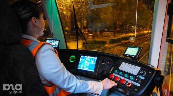 &laquo;У нас много смертей среди кондукторов и водителей&raquo;. Кто и в каких условиях работает в общественном транспорте Краснодара