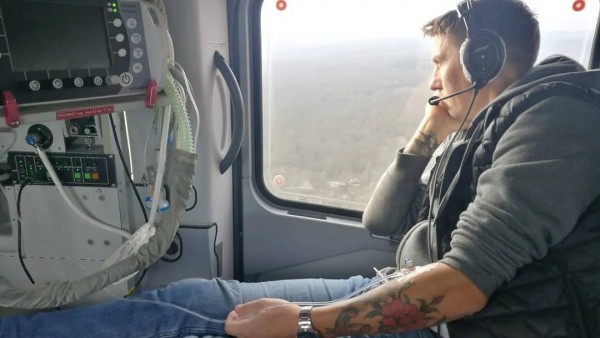 Врач, главный герой фильма и художник-благотворитель. Краснодарский реаниматолог пишет картины, чтобы спасать детей