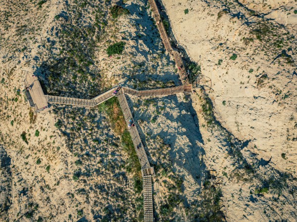 &laquo;В Анапе любой армянин скажет, что эту лестницу построил его брат или дядя&raquo;. Летаем над &laquo;800 ступенями&raquo; &mdash; самой длинной лестницей юга России