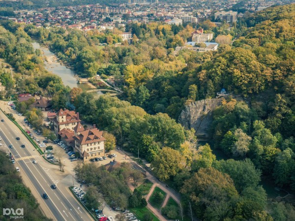 Курорт одного дня. Летаем над новой канатной дорогой в Горячем Ключе Курорт одного дня. Летаем над новой канатной дорогой в Горячем Ключе