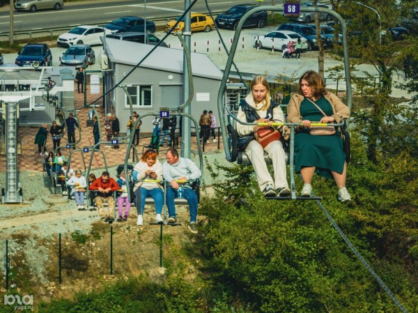 Курорт одного дня. Летаем над новой канатной дорогой в Горячем Ключе Курорт одного дня. Летаем над новой канатной дорогой в Горячем Ключе