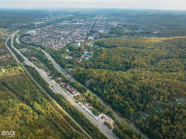 Курорт одного дня. Летаем над новой канатной дорогой в Горячем Ключе Курорт одного дня. Летаем над новой канатной дорогой в Горячем Ключе