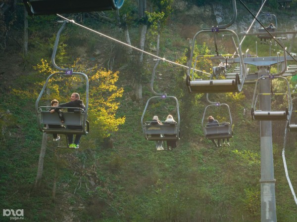 Курорт одного дня. Летаем над новой канатной дорогой в Горячем Ключе Курорт одного дня. Летаем над новой канатной дорогой в Горячем Ключе