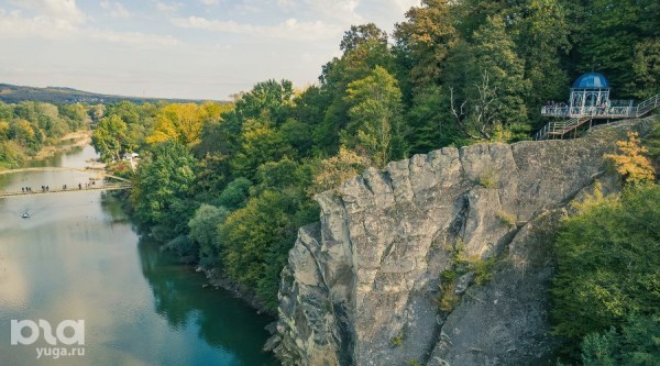 Курорт одного дня. Летаем над новой канатной дорогой в Горячем Ключе Курорт одного дня. Летаем над новой канатной дорогой в Горячем Ключе