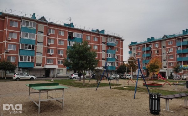 «Называемся «Прогрессом», но он до нас ещё не дошёл». Репортаж из краснодарского посёлка, где уже три месяца нет горячей воды и до сих пор нет отопления