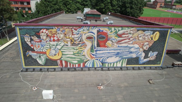 От Мадонны до маленького Ленина. Собрали гид по уникальным мозаикам Краснодара 