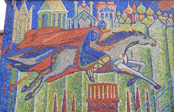 От Мадонны до маленького Ленина. Собрали гид по уникальным мозаикам Краснодара 