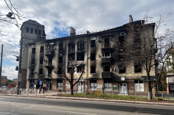 &laquo;Масштаб нужды не поддается осознанию&raquo;. Три девушки из Краснодара отвезли в Мариуполь 20 тонн гуманитарной помощи