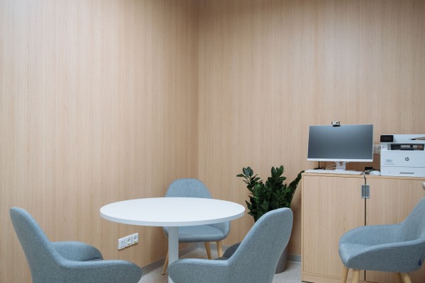 Ручки из пластиковых карт и перец из карандаша. Чем удивлял Альфа-Банк на открытии фиджитал-офиса в центре Краснодара