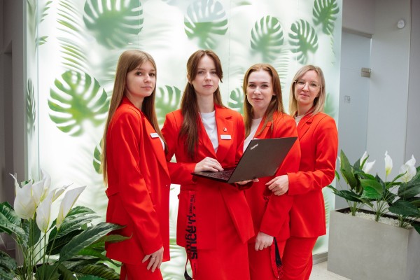 Ручки из пластиковых карт и перец из карандаша. Чем удивлял Альфа-Банк на открытии фиджитал-офиса в центре Краснодара