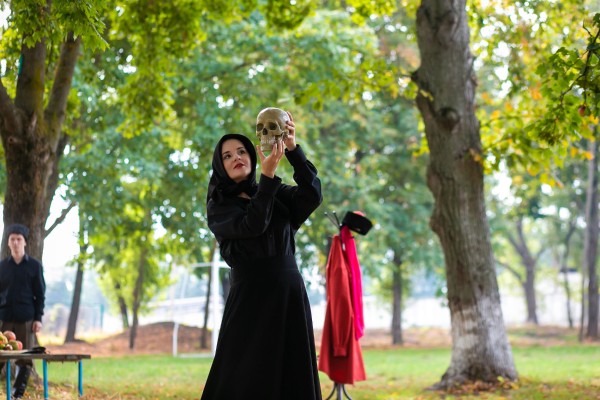 Театр на балачке. В Усть-Лабинске поставили спектакли по «казачьему Чехову» Театр на балачке. В Усть-Лабинске поставили спектакли по «казачьему Чехову»