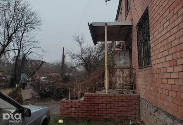 &laquo;Мы, как эта кошка, останемся без жилья&raquo;. В Краснодаре ветеранов боевых действий и их семьи выселяют на улицу