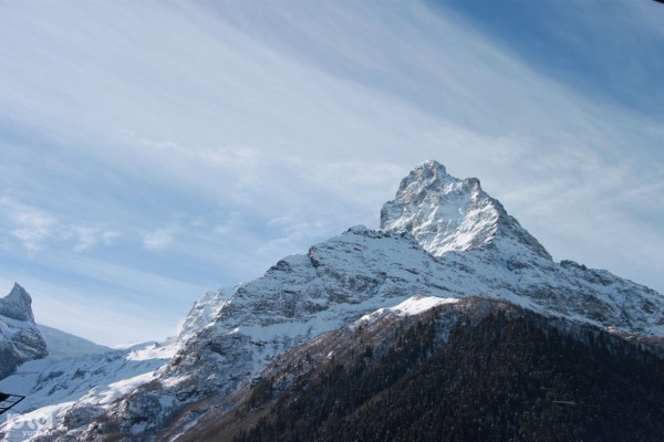 Сколько стоит покататься на лыжах и сноуборде в Сочи и других горах Северного Кавказа новичку Сколько стоит покататься на лыжах и сноуборде в Сочи и других горах Северного Кавказа новичку