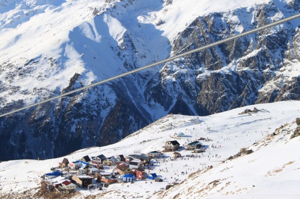 Сколько стоит покататься на лыжах и сноуборде в Сочи и других горах Северного Кавказа новичку Сколько стоит покататься на лыжах и сноуборде в Сочи и других горах Северного Кавказа новичку