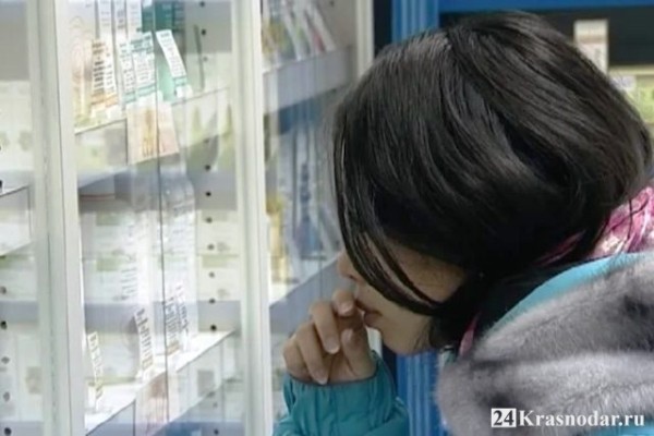 Воровала средства личной гигиены Воровала средства личной гигиены