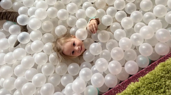 Где отдохнуть и поесть с детьми в Краснодаре: кафе и рестораны с детскими комнатами Где отдохнуть и поесть с детьми в Краснодаре: кафе и рестораны с детскими комнатами