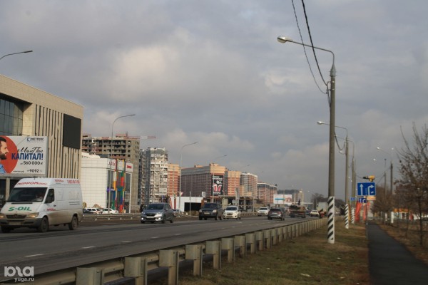 На Западном обходе без перемен? Как выглядит район Краснодара, где к 2025 году хотят пустить трамвай На Западном обходе без перемен? Как выглядит район Краснодара, где к 2025 году хотят пустить трамвай