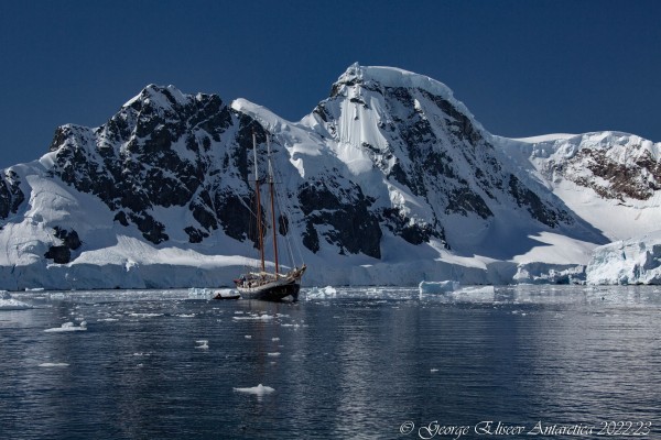 «Присягнуть Антарктиде». Краснодарка рассказала, как путешествовала по Южному полюсу, что увидела там и сколько это стоит «Присягнуть Антарктиде». Краснодарка рассказала, как путешествовала по Южному полюсу, что увидела там и сколько это стоит