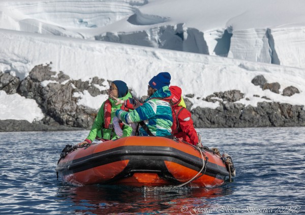 «Присягнуть Антарктиде». Краснодарка рассказала, как путешествовала по Южному полюсу, что увидела там и сколько это стоит «Присягнуть Антарктиде». Краснодарка рассказала, как путешествовала по Южному полюсу, что увидела там и сколько это стоит