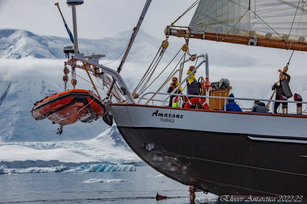 «Присягнуть Антарктиде». Краснодарка рассказала, как путешествовала по Южному полюсу, что увидела там и сколько это стоит «Присягнуть Антарктиде». Краснодарка рассказала, как путешествовала по Южному полюсу, что увидела там и сколько это стоит