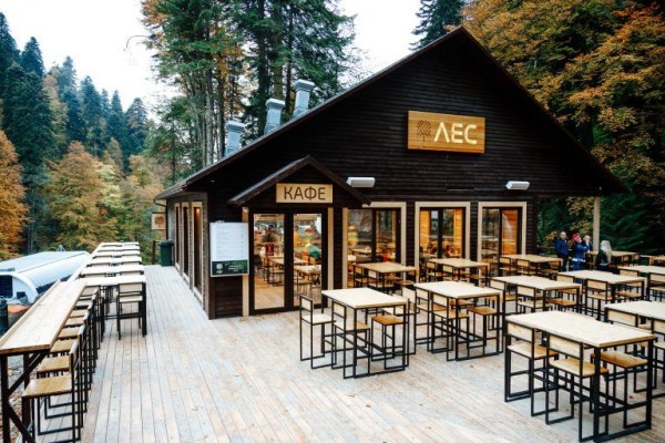 Видовые рестораны Сочи: бургеры с барабулей, чизкейк на огне и другие идеи для гастрономического туризма Видовые рестораны Сочи: бургеры с барабулей, чизкейк на огне и другие идеи для гастрономического туризма